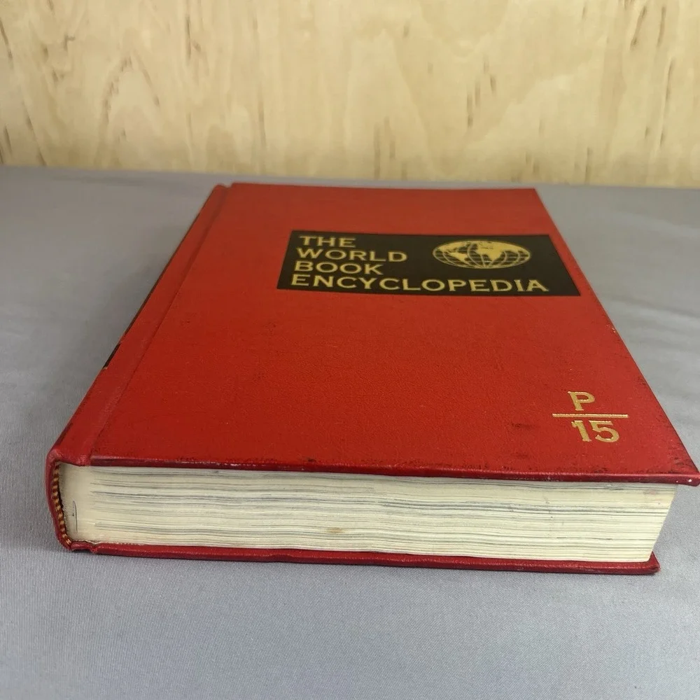 1970 The World Book Encyclopedia Volume 15-P Hardcover Vintage Book